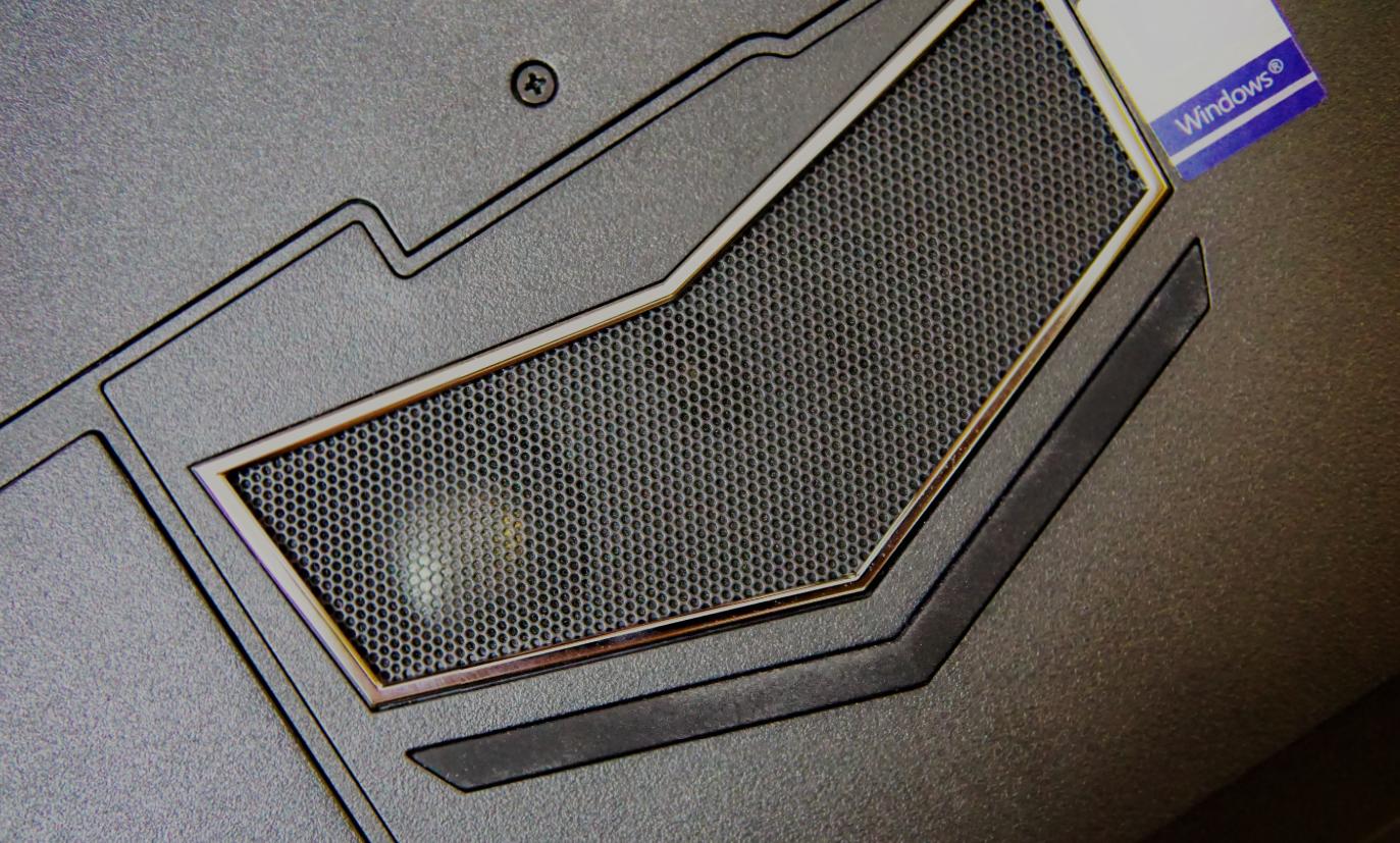 神舟gx8屏幕拆机,神舟笔记本gx8i5十代评测