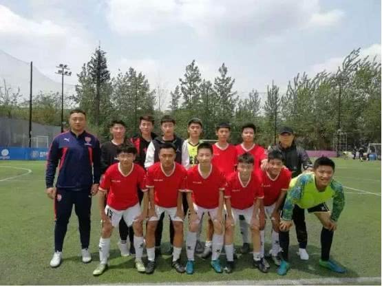 成都梦之队小学免费课程,小学足球梦之队