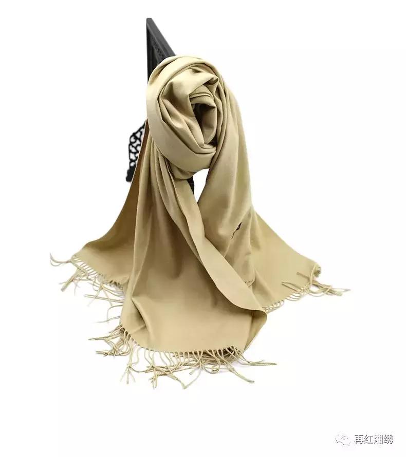 冬天送围巾和哪些东西,送围巾用什么礼品比较好