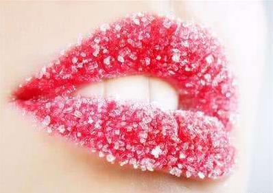 口红不上色是假的吗,口红不上色要多涂几遍吗