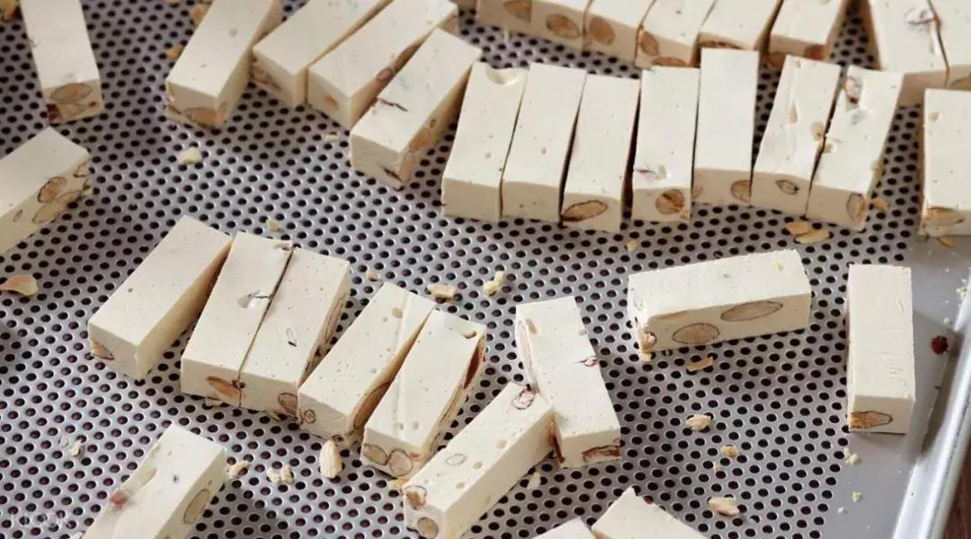 去港澳旅游哪些东西值得买,去港澳有哪些需要买的商品