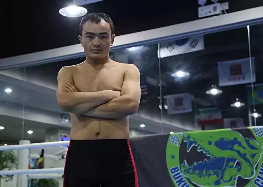 重炮高手点名挑战！泰国“毒莲”遭遇史上最强对决