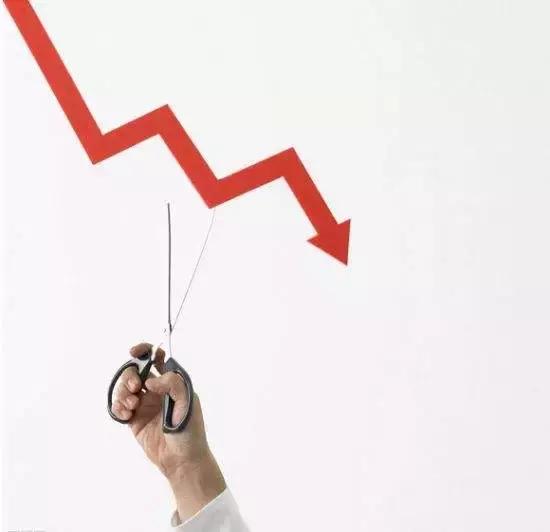 百公里电耗17kwh多少钱,最低百公里油耗多少