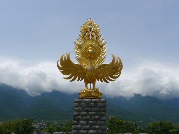 现代人对于凤凰究竟存在多少误解？凤凰和其他神鸟究竟有何区别？