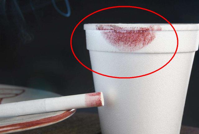 ysl最滋润的口红是哪一款,你用过最丑的口红色号是什么