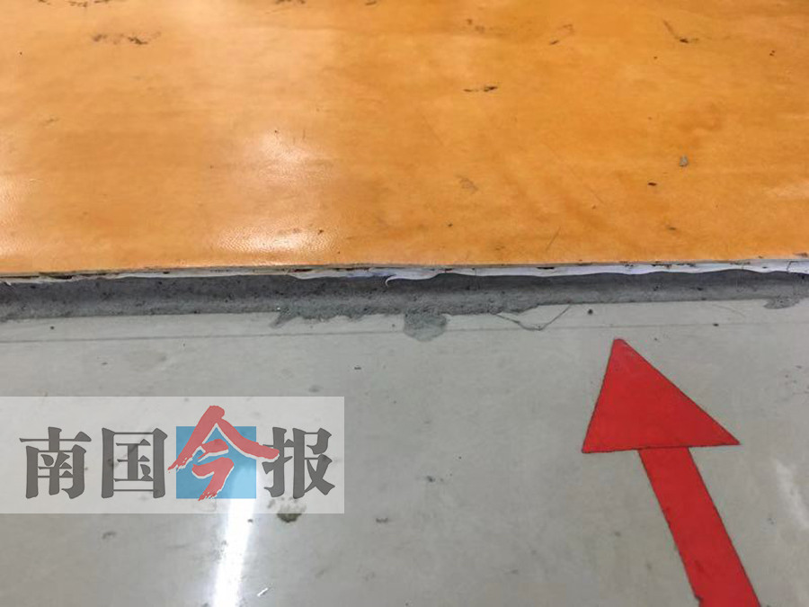 家长觉得舞蹈教室有味道,教室地胶有味道怎么处理