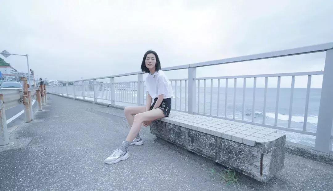 明星一般秋天都怎么穿搭又时尚,明星穿搭技巧冬季