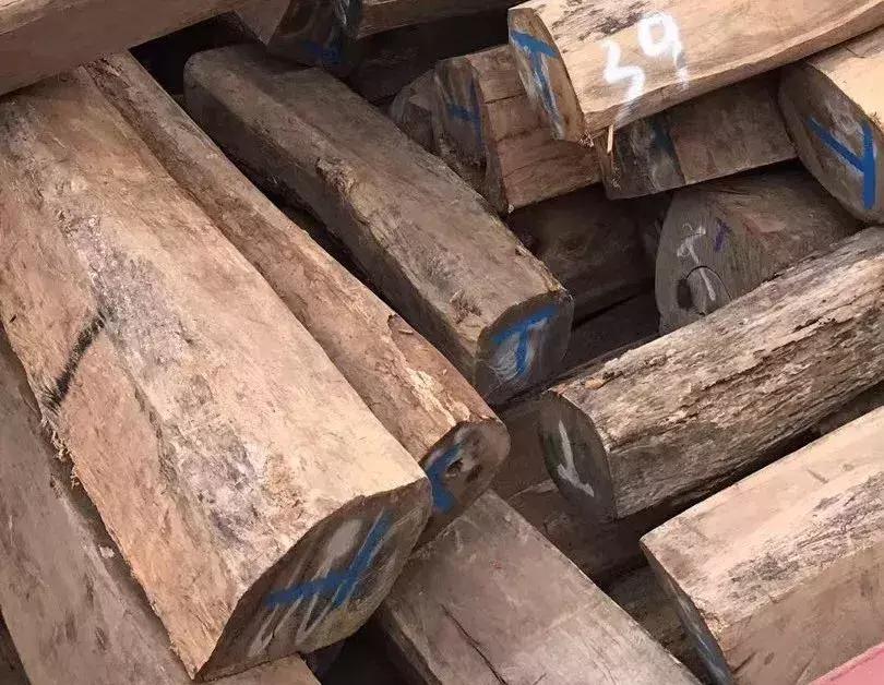 红木家具同材质不同尺寸价格差异,为什么同样红木材质价钱差很多