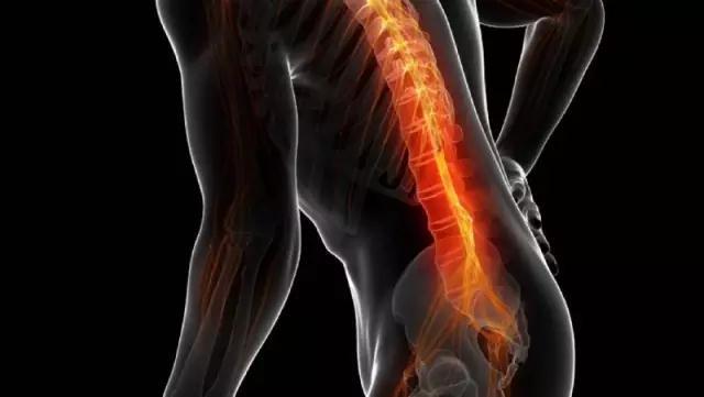 腰间盘突出做ct还是做核磁共振好,腰间盘突出诊断的重要依据是