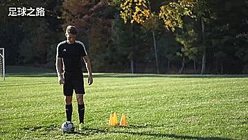 足球技巧教学分解动作,足球身体假动作