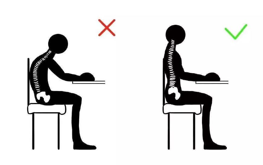 小孩总是驼背是不是缺钙,孩子驼背家长给孩子开肩