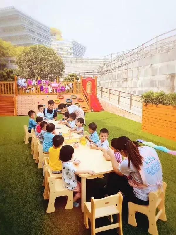 高端家庭式幼托中心,乌鲁木齐幼托中心推荐