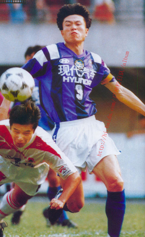 近三十年国足队伍里的朝鲜族战士，当世三杰加足坛父子兵