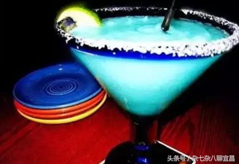 女生去酒吧要注意哪些酒有毒,宜昌酒吧女孩