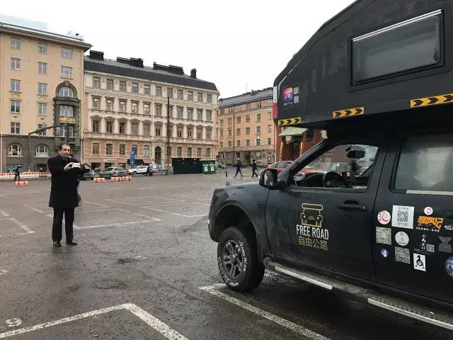 如何在芬兰摆摊赚欧元-自由公路芬兰站之赫尔辛基跨年