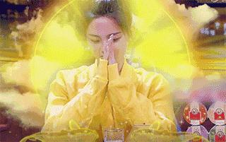 杨超越美貌惊呆众人,锦鲤杨超越人生开挂