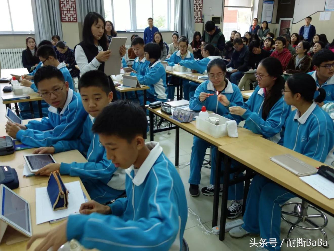 杭州多了新大学，私立学校竟让学生吃霉变食物？北京名校教学改革