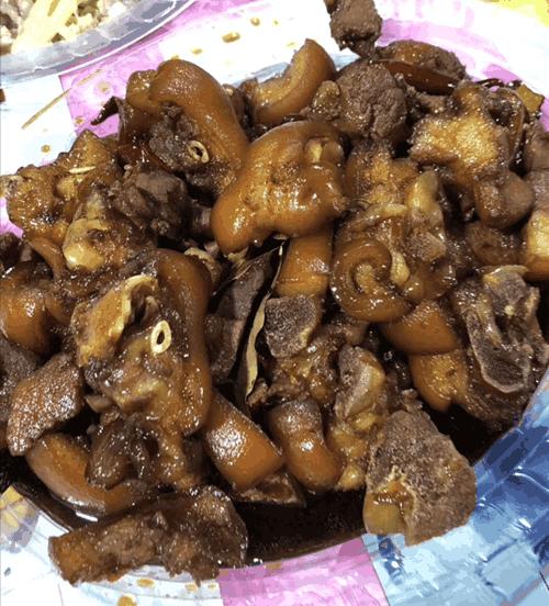 天露山走一转并吃了满意的晚餐，正想发朋友圈，老公：盘子寒碜