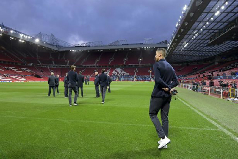 掌声为谁响，却是故人来！C罗重返梦剧场，归来依旧少年