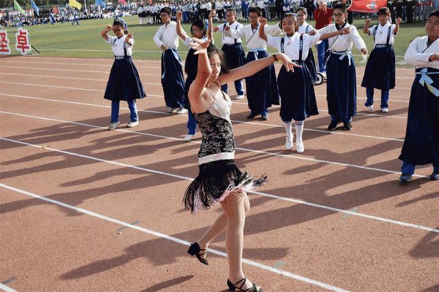 渭南桃园小学运动会开幕式,渭南小学生运动会开幕式