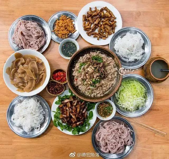 有意思旅游｜酸汤辣子蘸出来的美味，屡屡被各大综艺点名