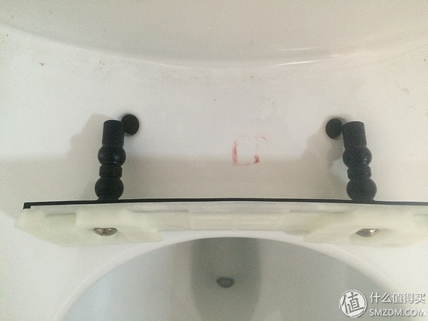 新房子卫生间必买清单 (新房装修厕所购买清单)