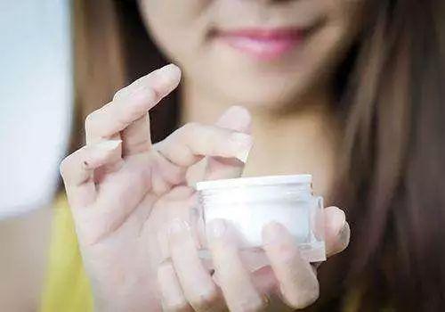 素颜霜导致皮肤变差,皮肤底子好只用素颜霜就可以吗