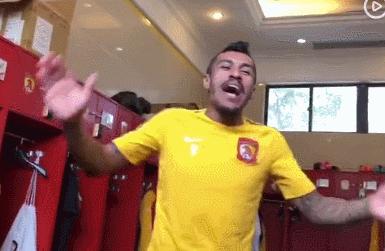 郜林谈保利尼奥加盟巴萨,中超吐口秀郜林说保利尼奥