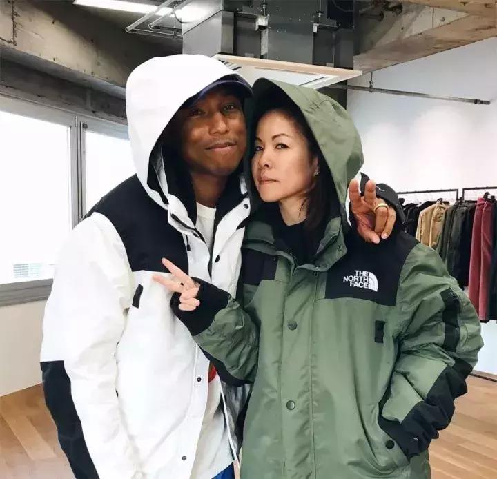 既可以混迹街头也可以穿正装,既能上班又能出去玩的穿搭