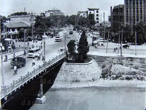 淮安今昔对比,今昔对比照感受岁月变迁的震撼