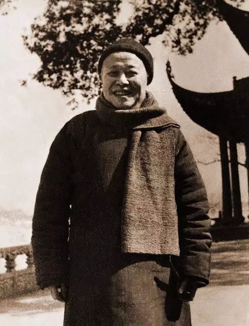 历任西泠印社社长和中国书协主席作品赏析,你更喜欢谁的?