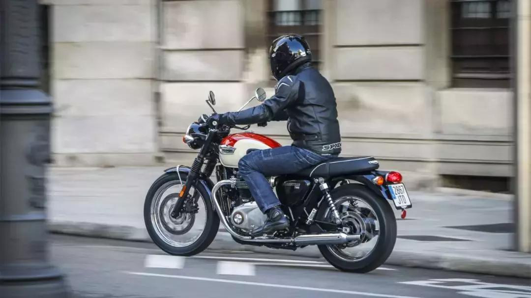 摩托车骑行服哪款好看,男款摩托车骑行服推荐