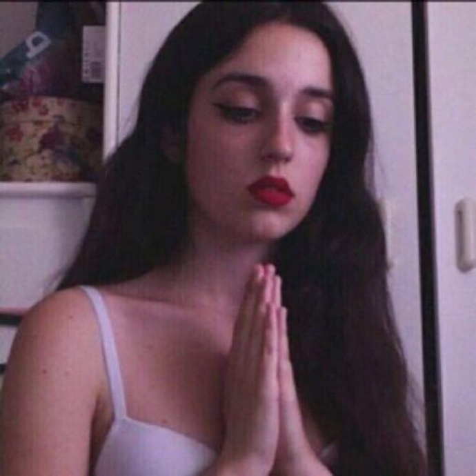 女人品位很高的头像好看唯美意境,女生专用的精致头像意境