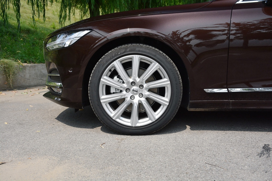 沃尔沃s902019款用车感受,沃尔沃s902019款值不值得买