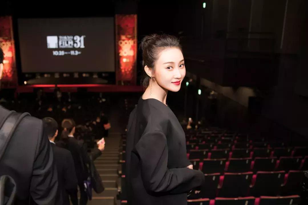 不必硬拗，林鹏“演妈妈”比朋友圈里的刷屏宝妈更入戏