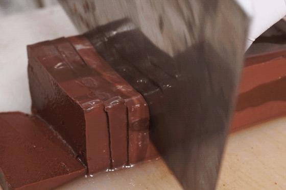 让成都大军堵车的「排队王」，魔都终于等到你！4.8折开鸿运！