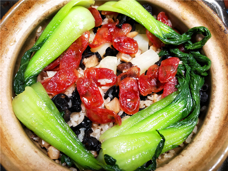 广式煲仔饭如何有锅巴,广式正宗煲仔饭做法