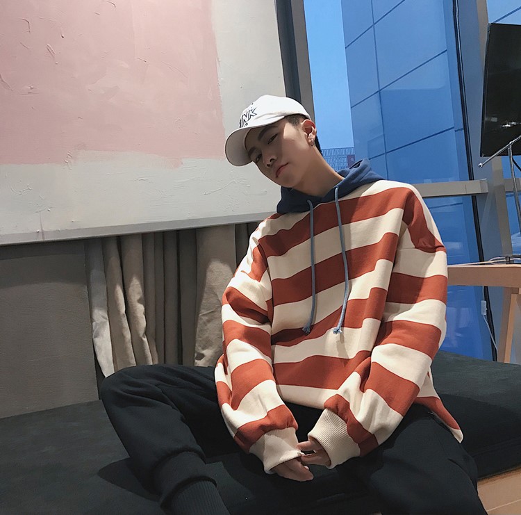 你想要一条既减龄又舒服的卫裤吗,舒适又时髦卫裤