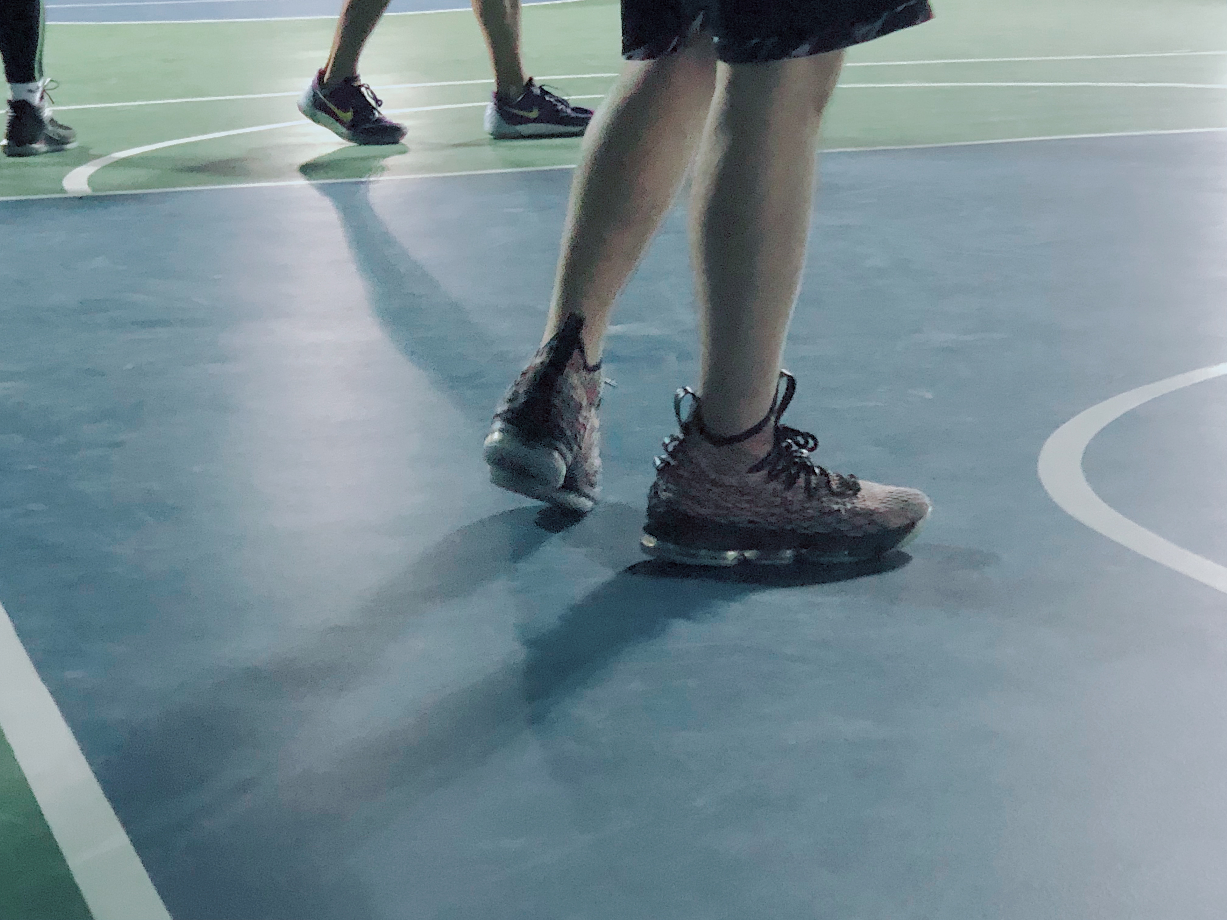 厦门大学灯光球场出现的“欧文”“科比”！