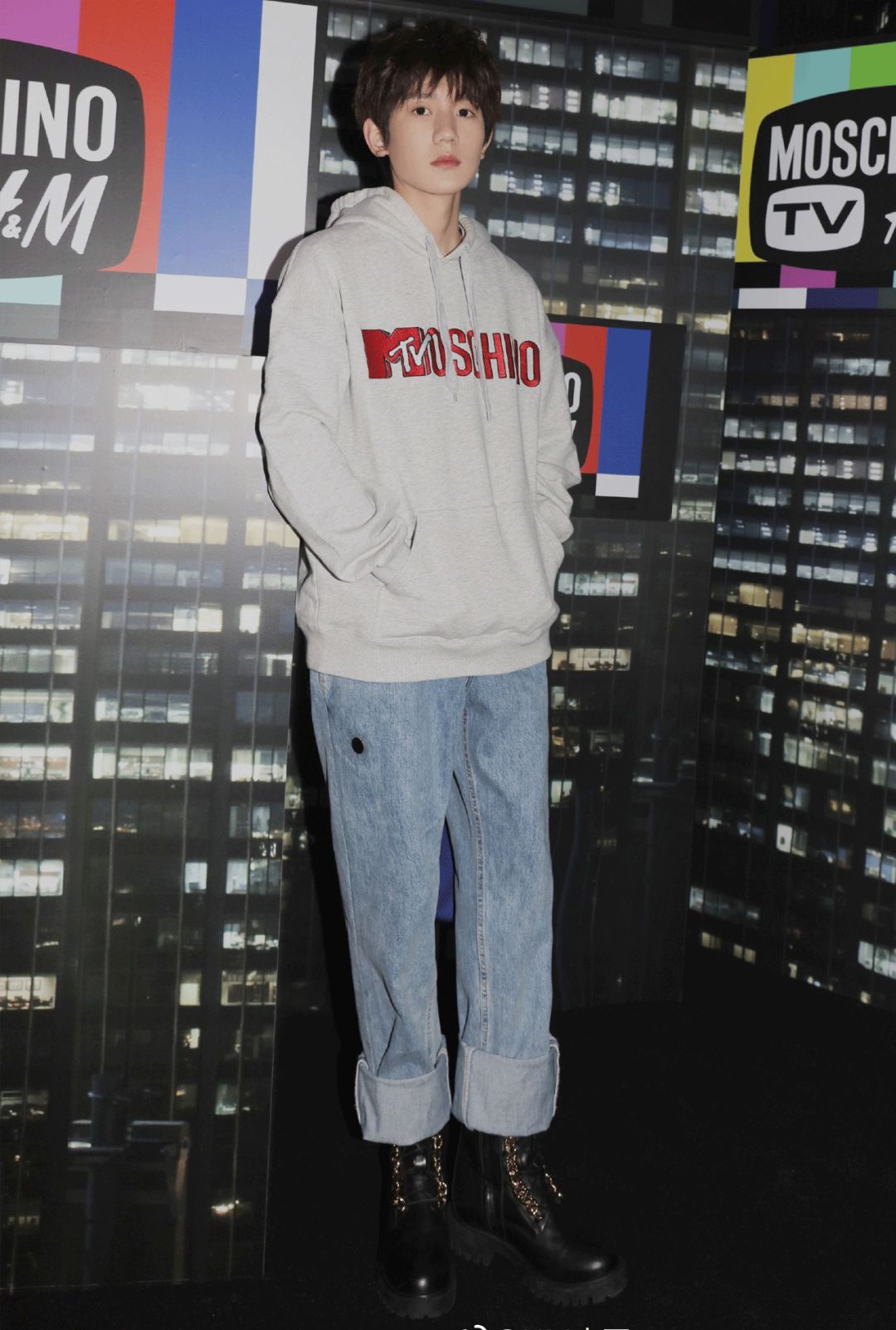 moschino联名款为什么便宜,花小钱买大牌化妆品