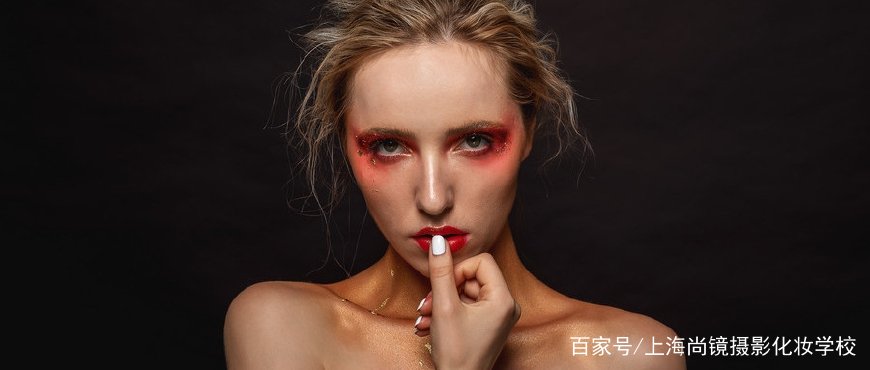 化妆学校哪里比较靠谱包就业,有几家化妆培训学校