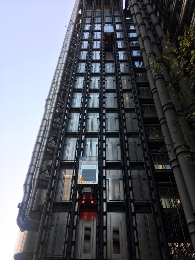 伦敦街拍脱口秀,不走寻常路伦敦街拍