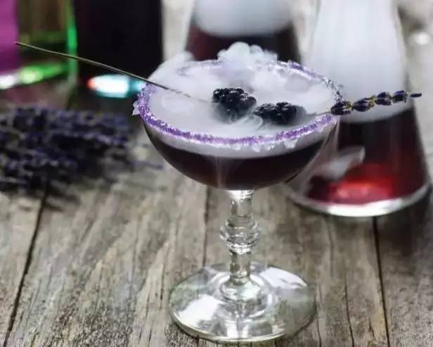 万圣节鸡尾酒简易配方,王者荣耀万圣节鸡尾酒