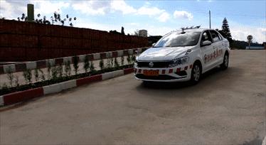 学车考驾照必备机器人教学,学车机器人教练好吗