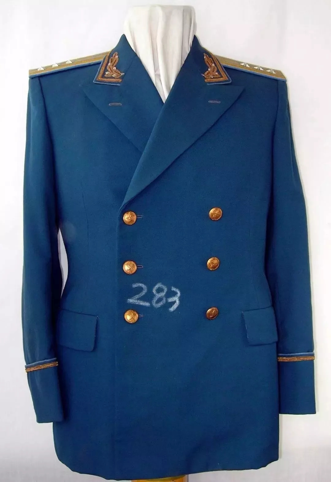 我国军礼服,军礼服哪年有