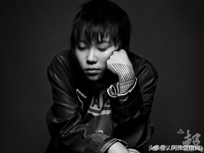 菲已入佛，唯已成仙，留童一个在人间