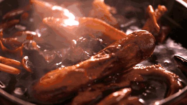 朋友卖卤味，一天利润2000，悄悄告诉我做卤菜的秘制配方