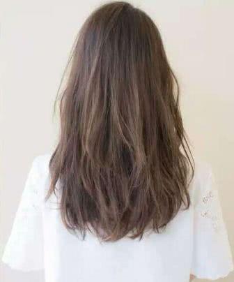 留学生有一种无法言说的「痛」叫做：“我在国外剪了个头发”