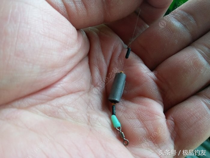 野钓红虫颗粒使用方法,冬季红虫野钓鲫鱼技巧