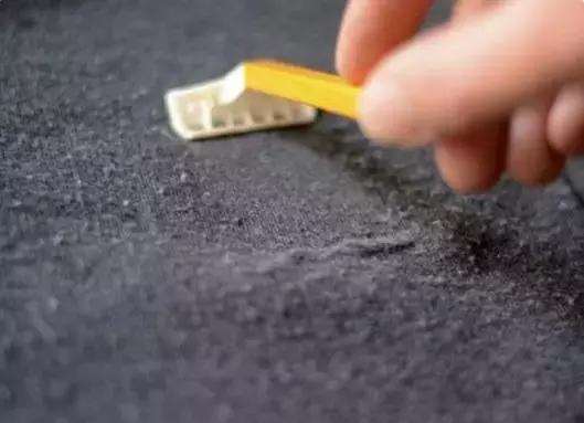 拉链拉不拢的妙招,拉链拉不合小妙招